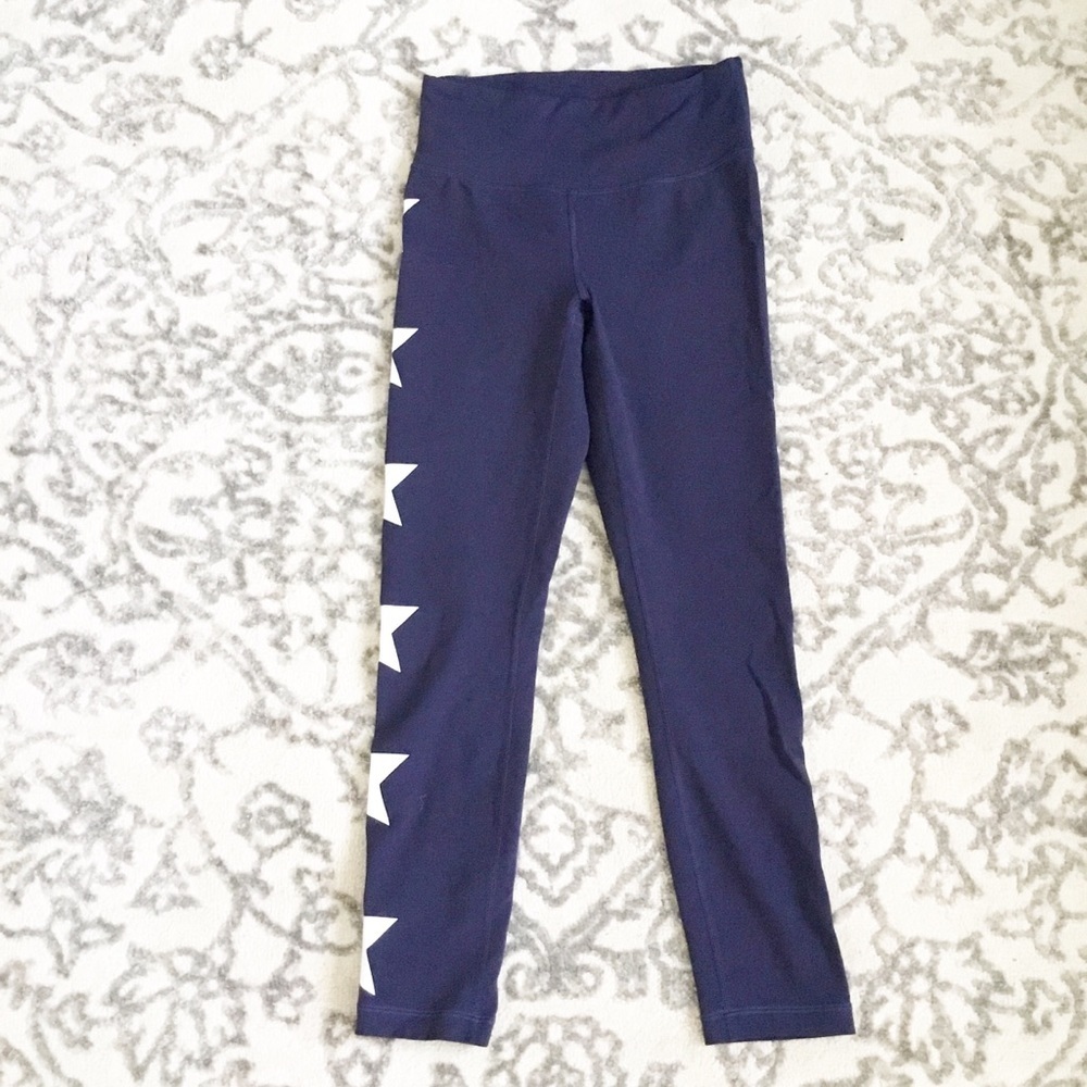 New Balance Navy Star Cropped Athletic Leggings